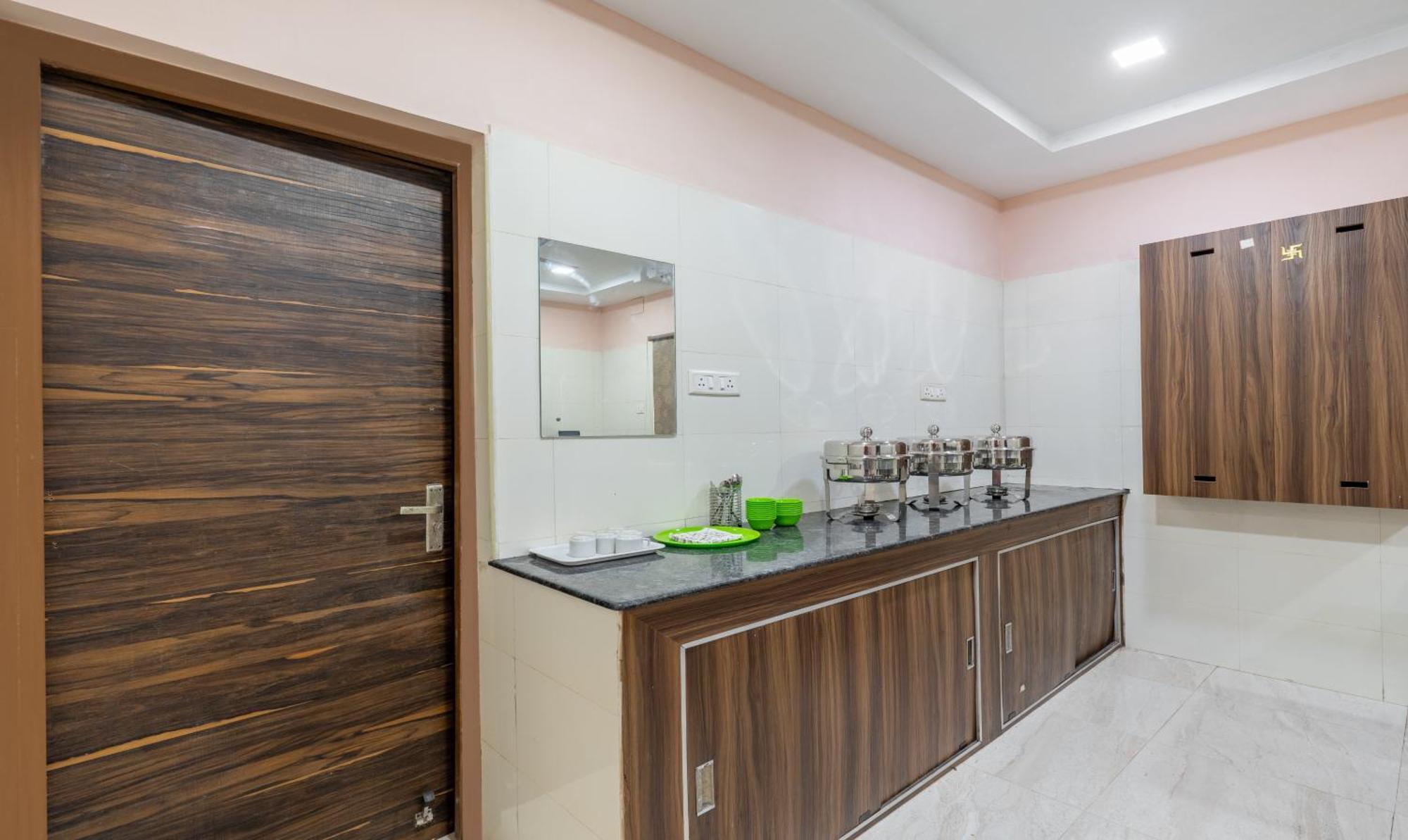 Treebo Eco Stay T Nagar Ченнаи Экстерьер фото