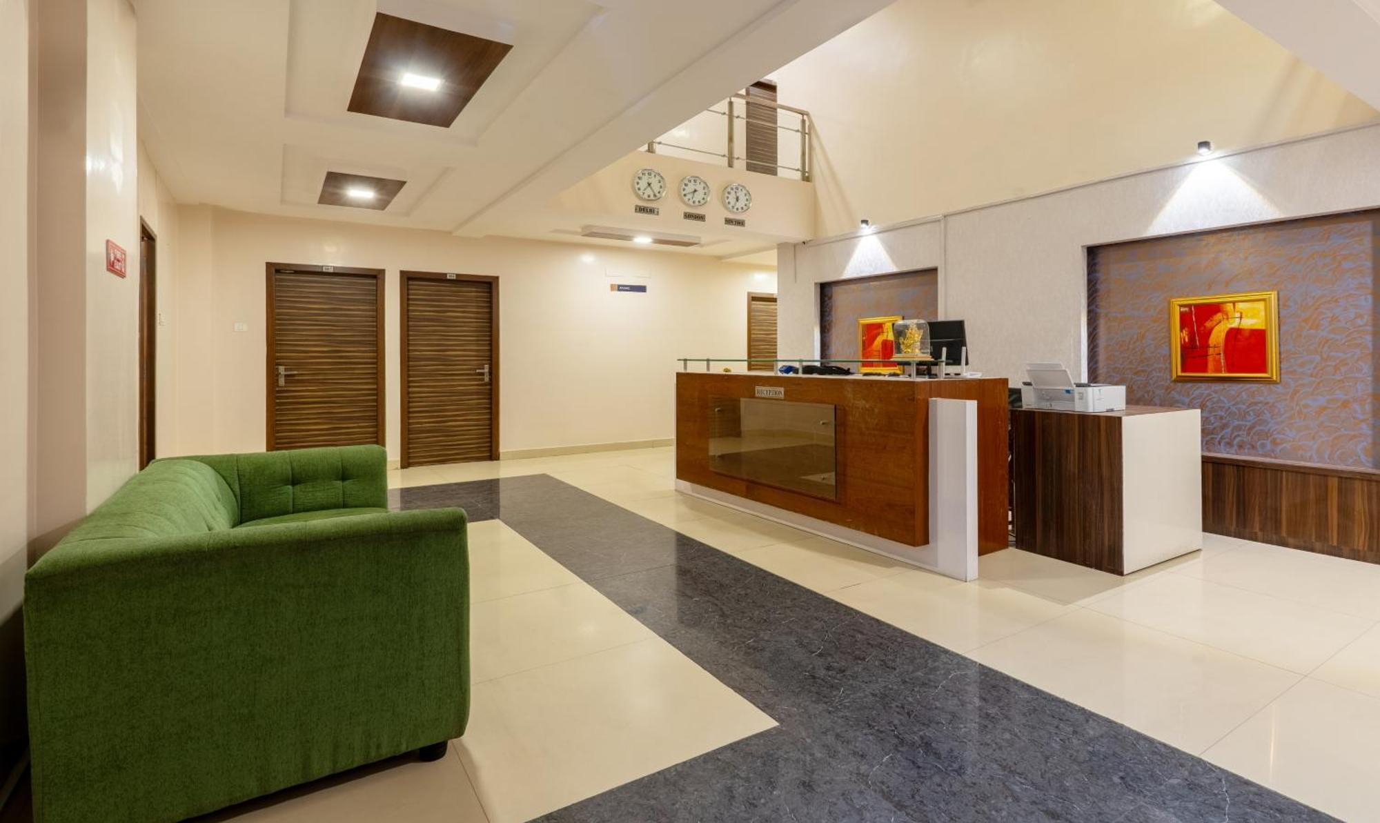 Treebo Eco Stay T Nagar Ченнаи Экстерьер фото